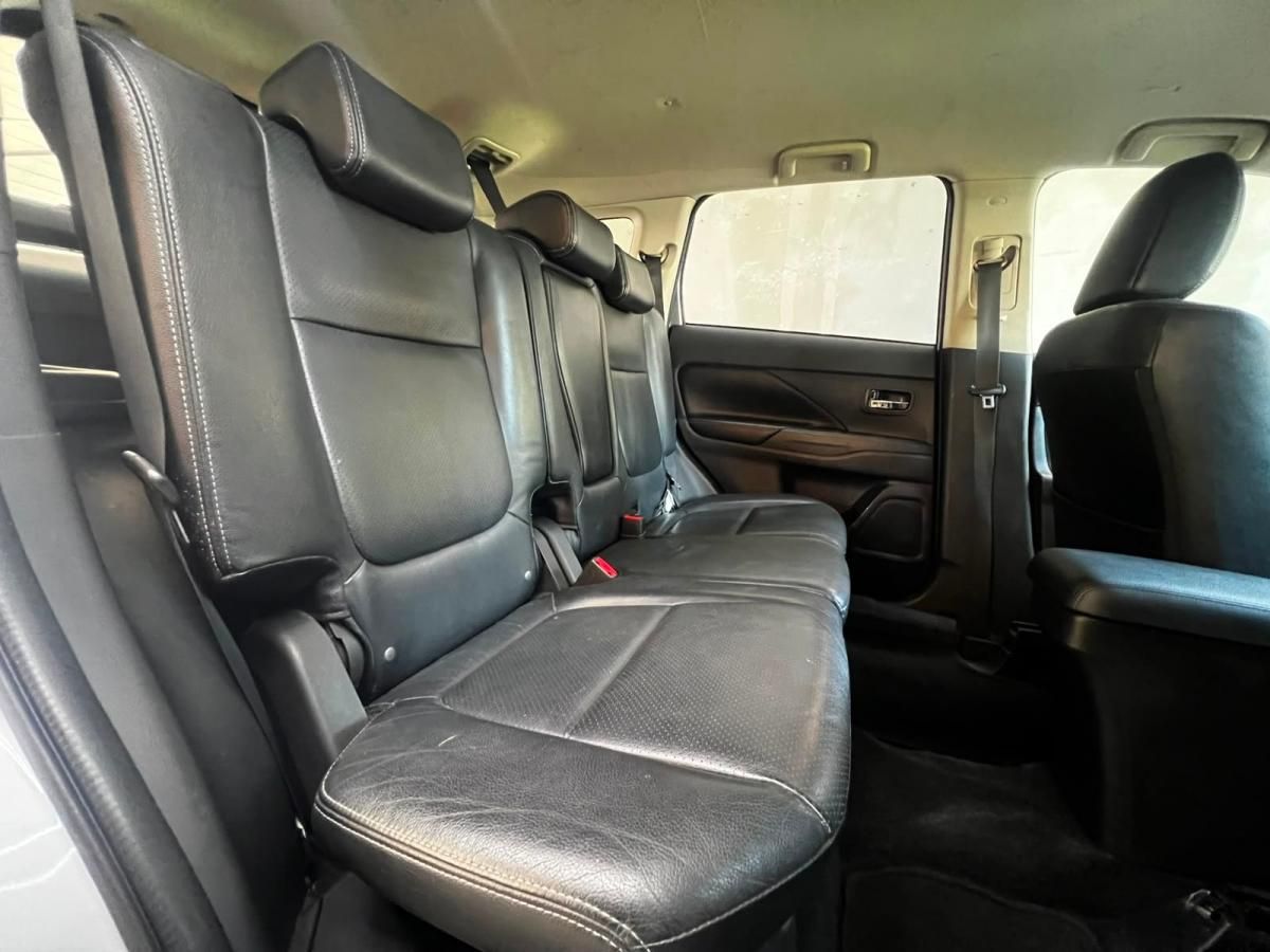 mitsubishi-outlander-2015-diesel-2268cc