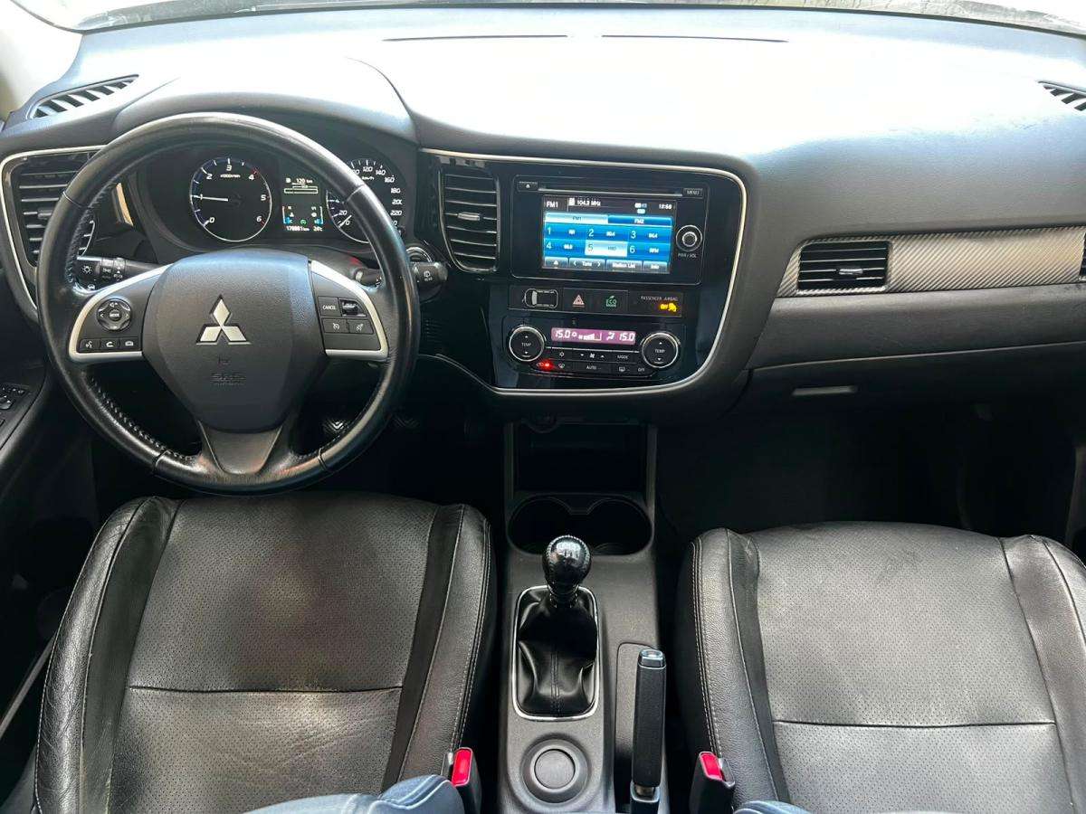 mitsubishi-outlander-2015-diesel-2268cc