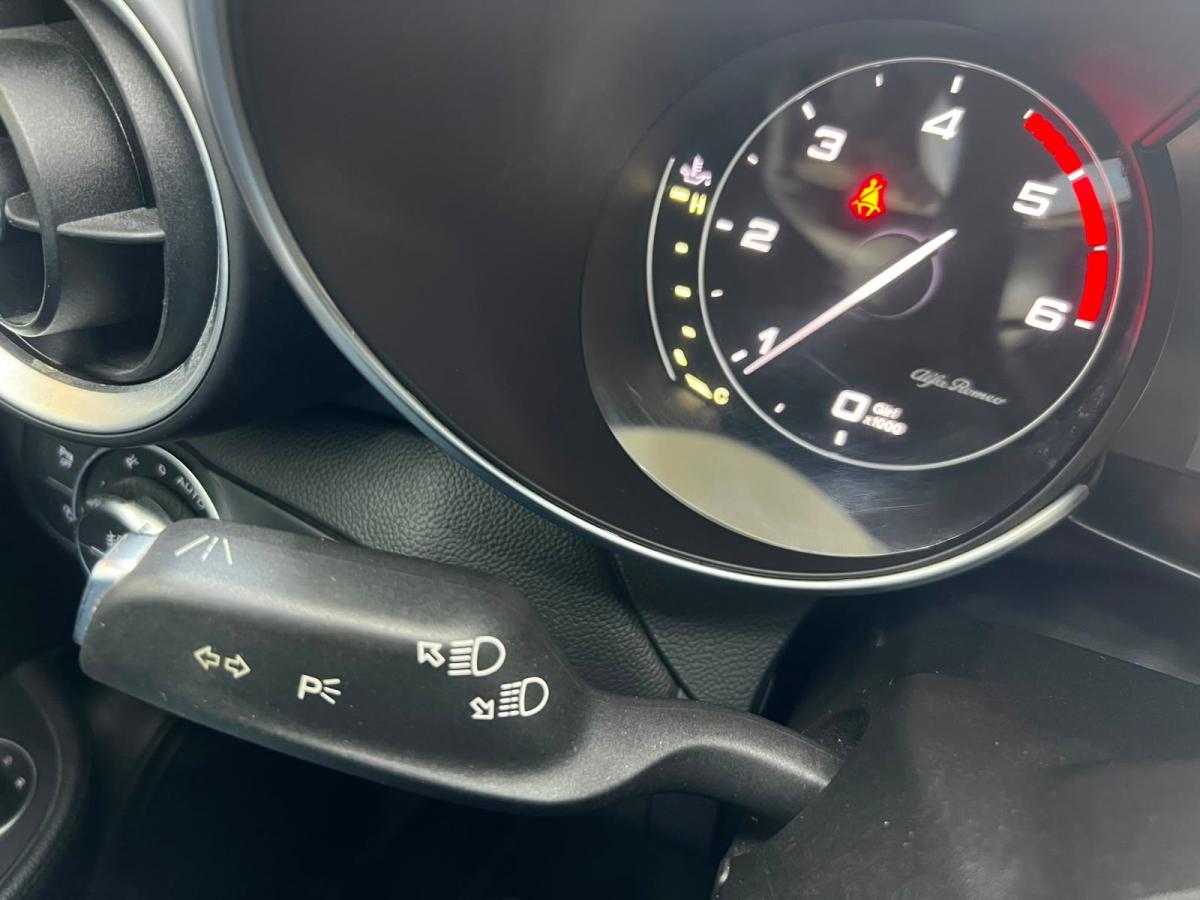 alfa-romeo-giulia-2016-diesel-2143cc
