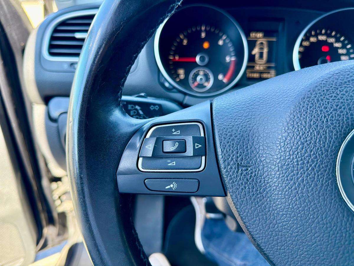 volkswagen-golf-2009-diesel-1598cc