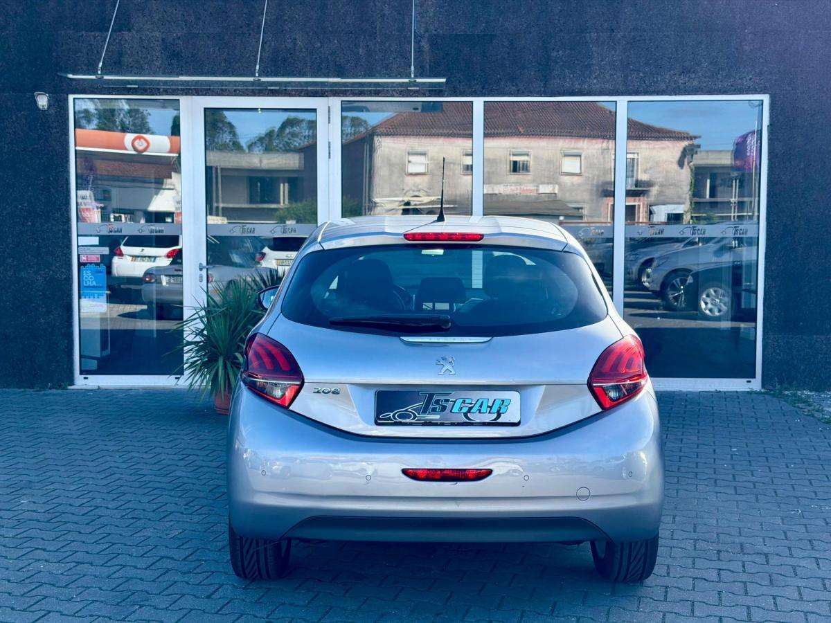 peugeot-208-2019-diesel-1499cc