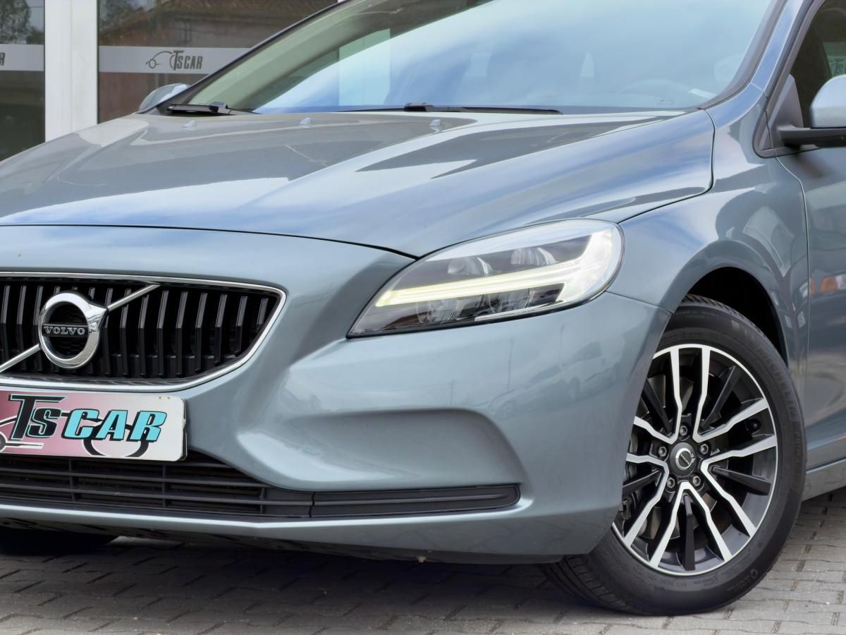 volvo-v40-2019-gasolina-1498cc