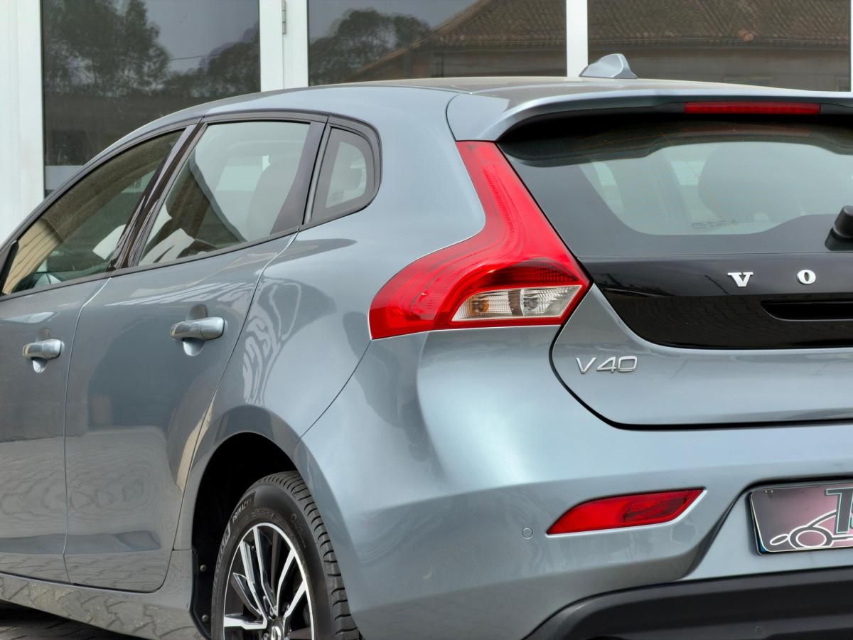 volvo-v40-2019-gasolina-1498cc