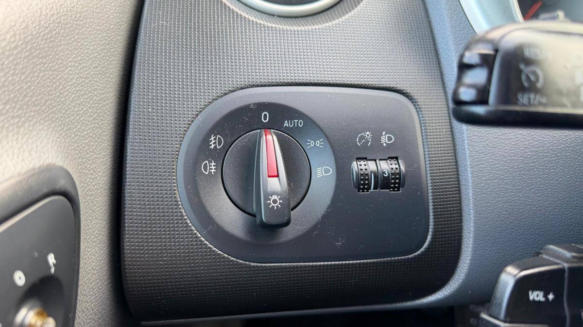 seat-ibiza-2011-diesel-1598cc
