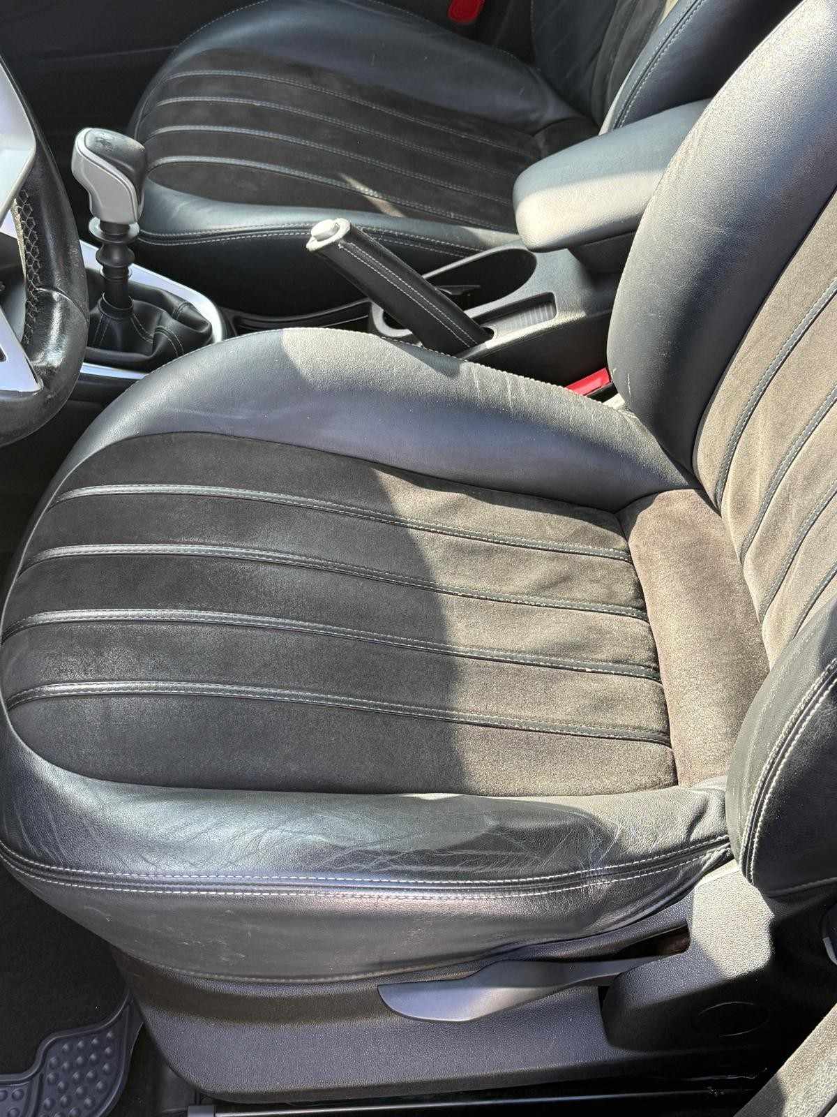 lancia-delta-2011-diesel-1598cc