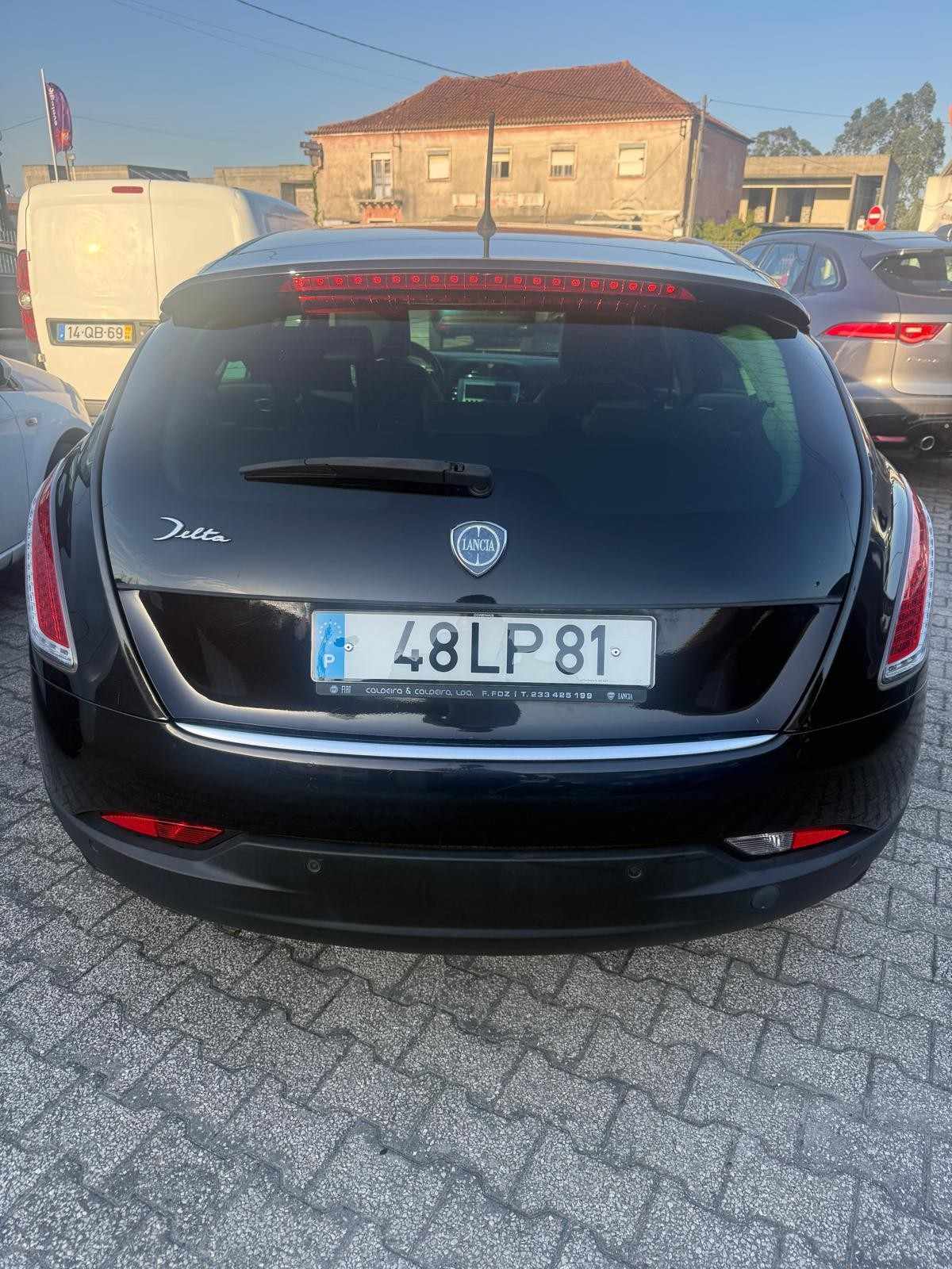 lancia-delta-2011-diesel-1598cc