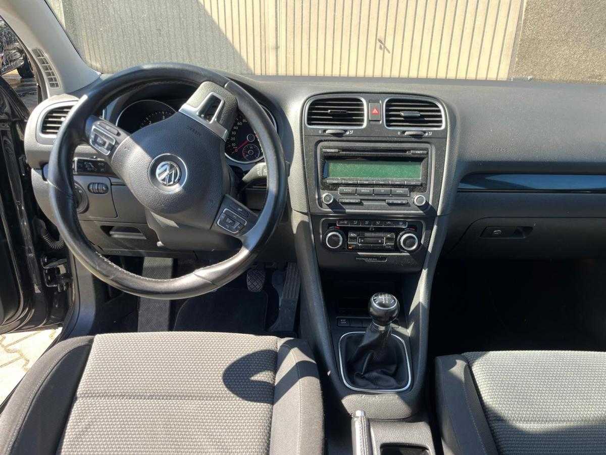 volkswagen-golf-2009-diesel-1598cc