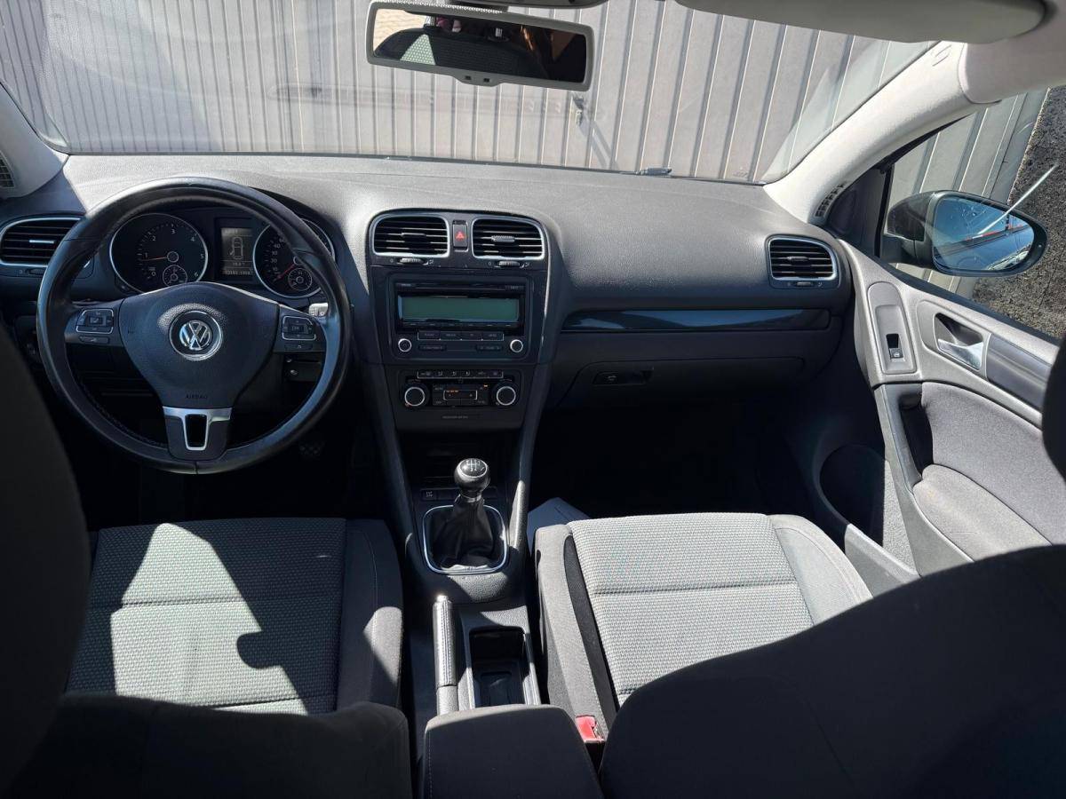 volkswagen-golf-2009-diesel-1598cc