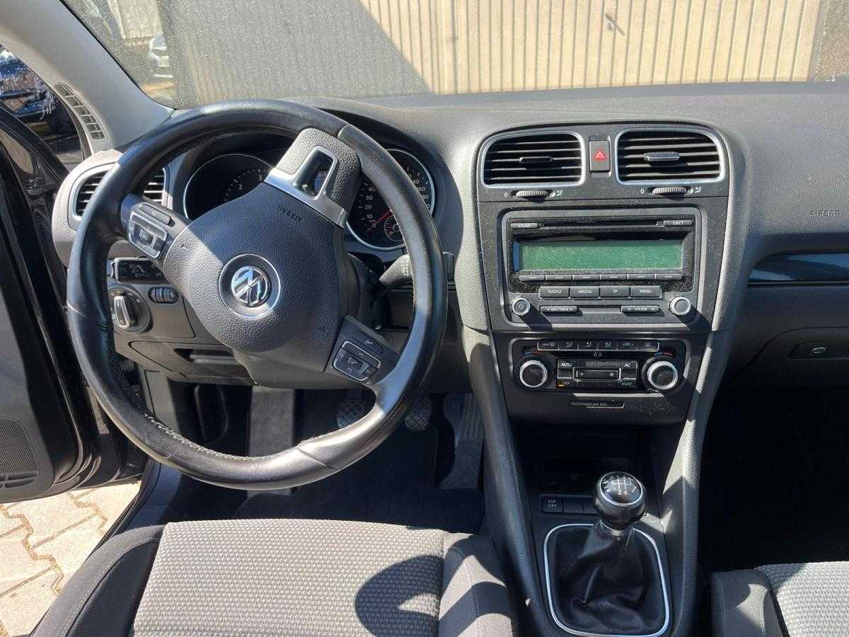 volkswagen-golf-2009-diesel-1598cc
