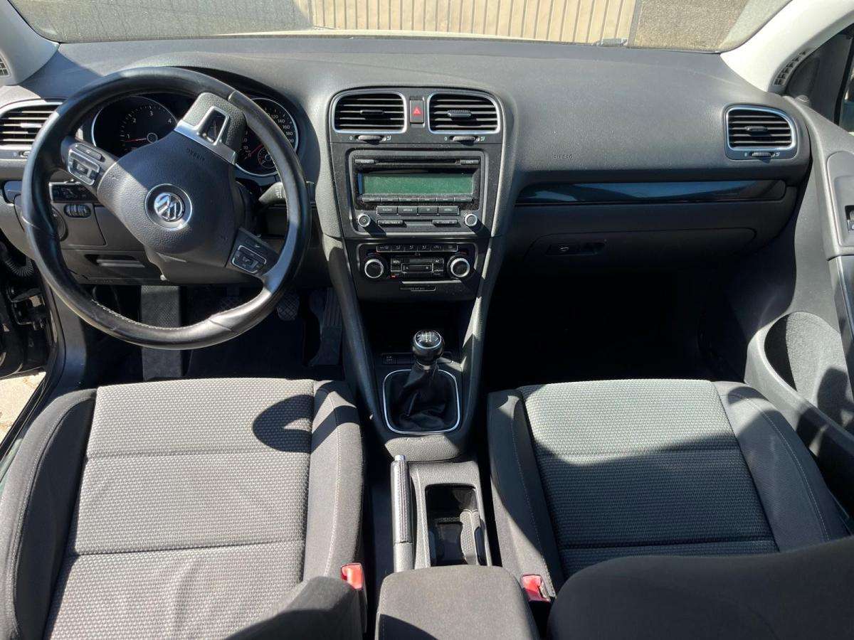 volkswagen-golf-2009-diesel-1598cc
