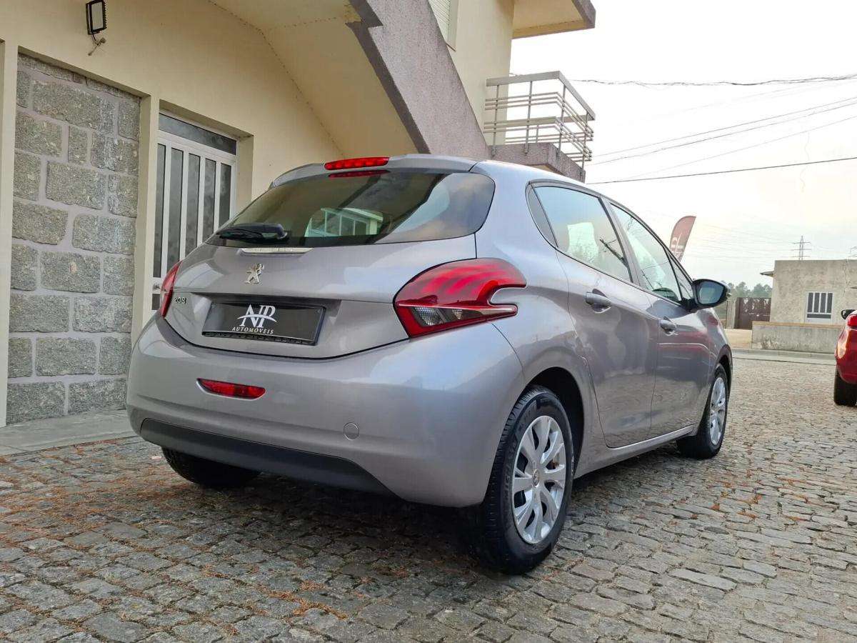 peugeot-208-2019-diesel-1499cc