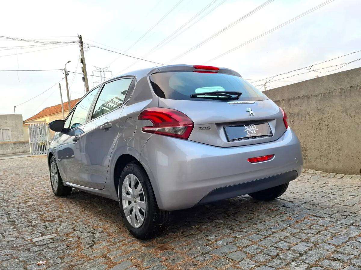peugeot-208-2019-diesel-1499cc