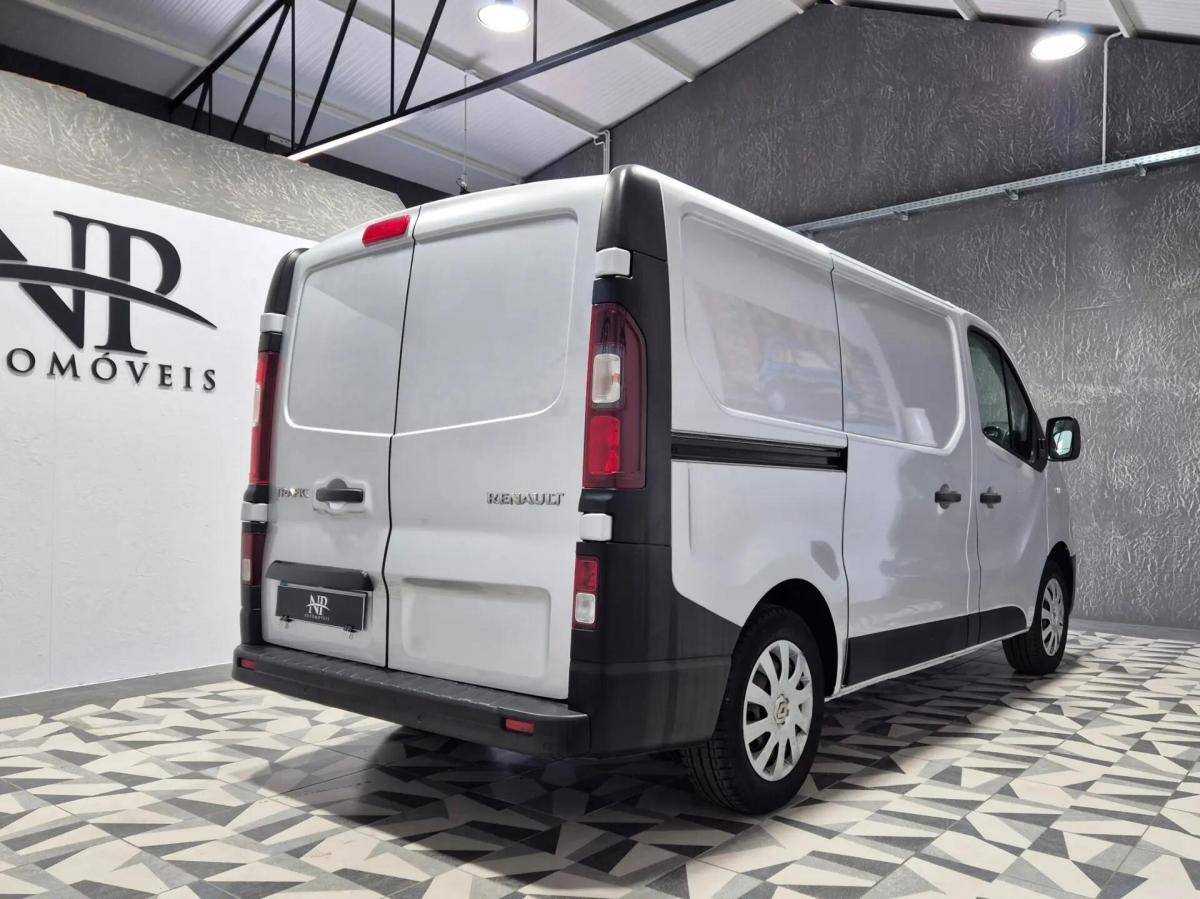 renault-trafic-2019-diesel-1598cc