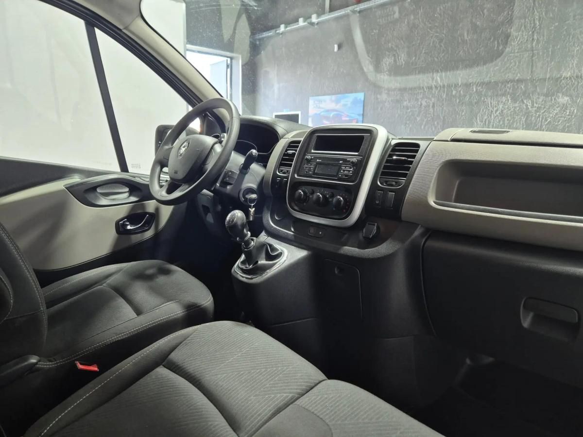 renault-trafic-2019-diesel-1598cc