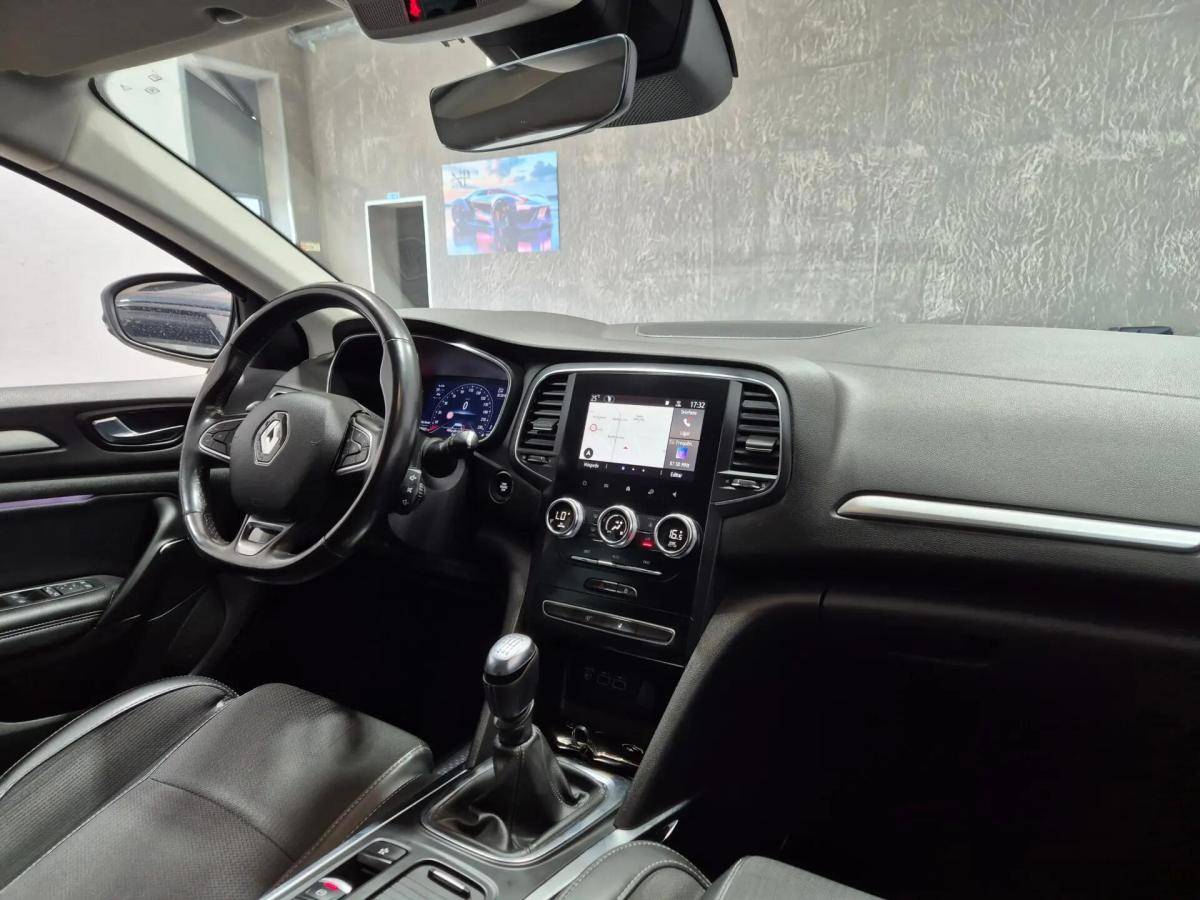 renault-megane-sport-tourer-2021-diesel-1461cc