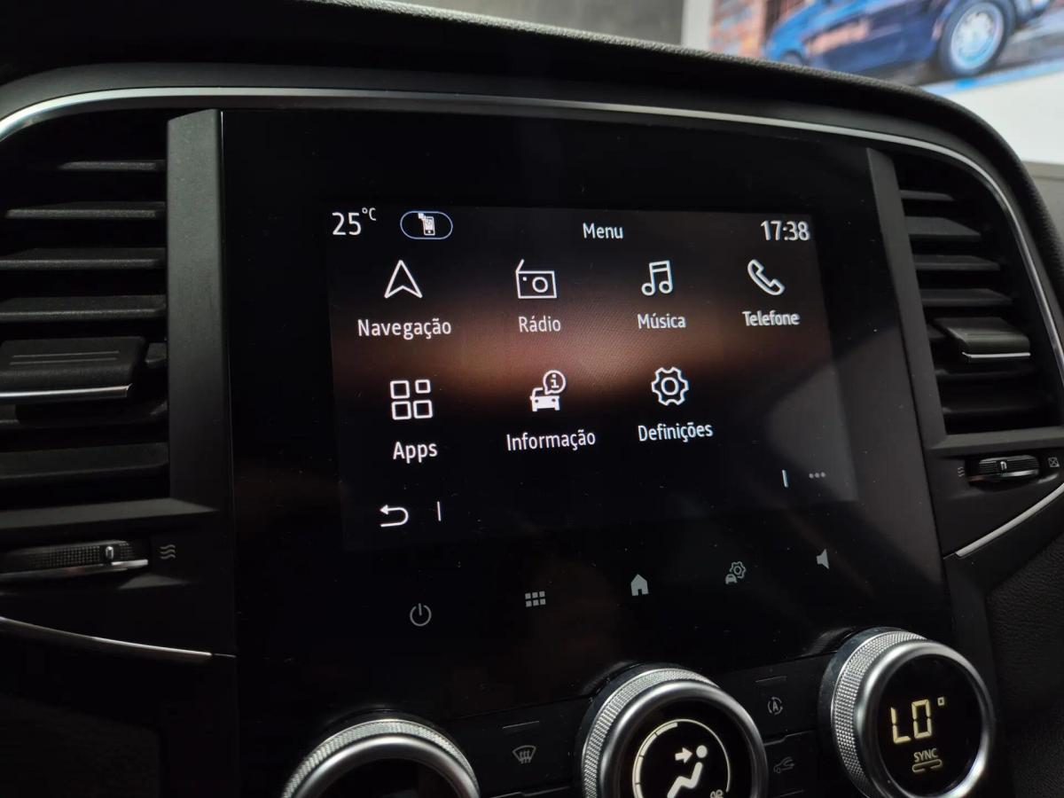 renault-megane-sport-tourer-2021-diesel-1461cc