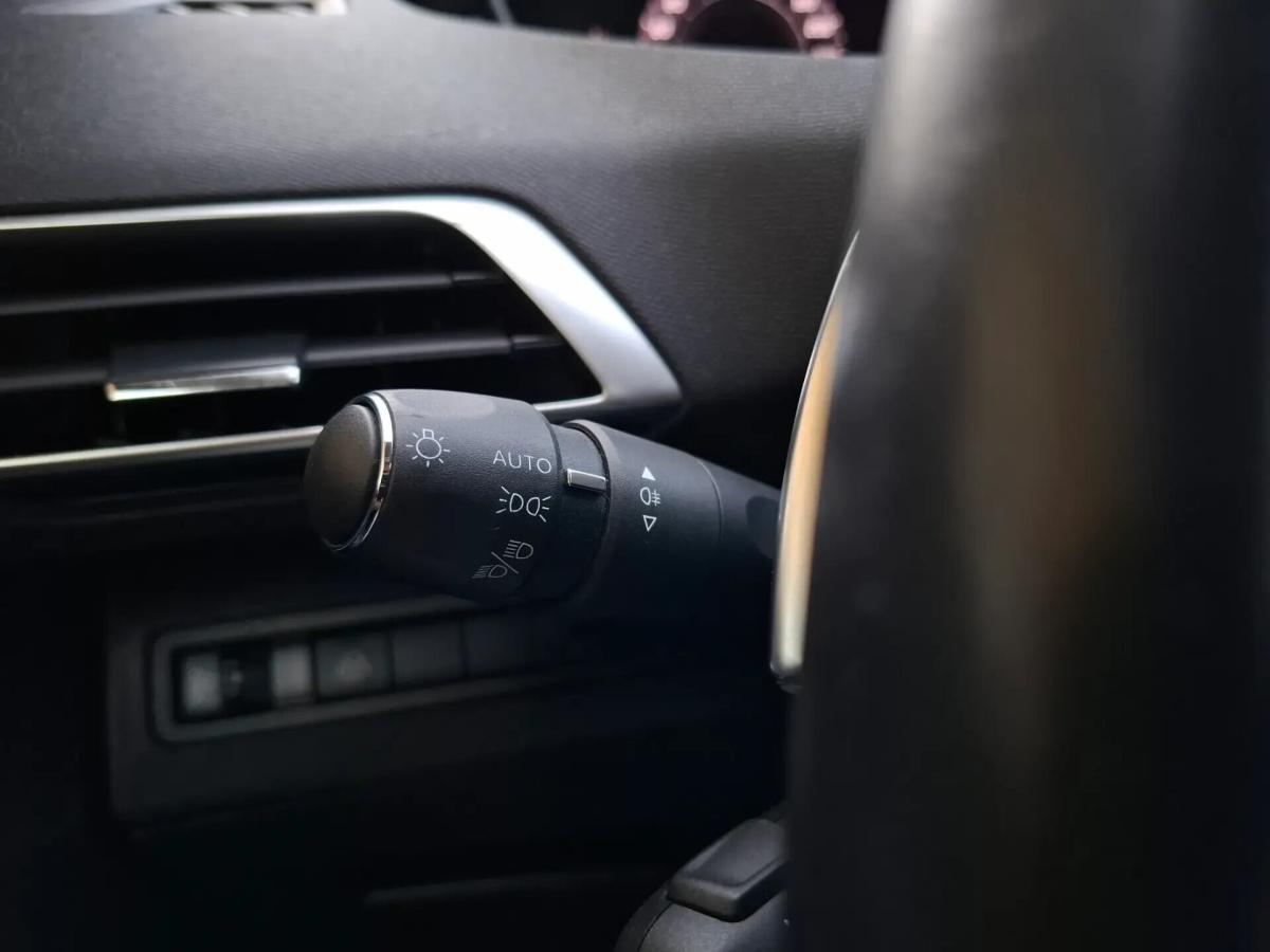 peugeot-3008-2021-diesel-1499cc