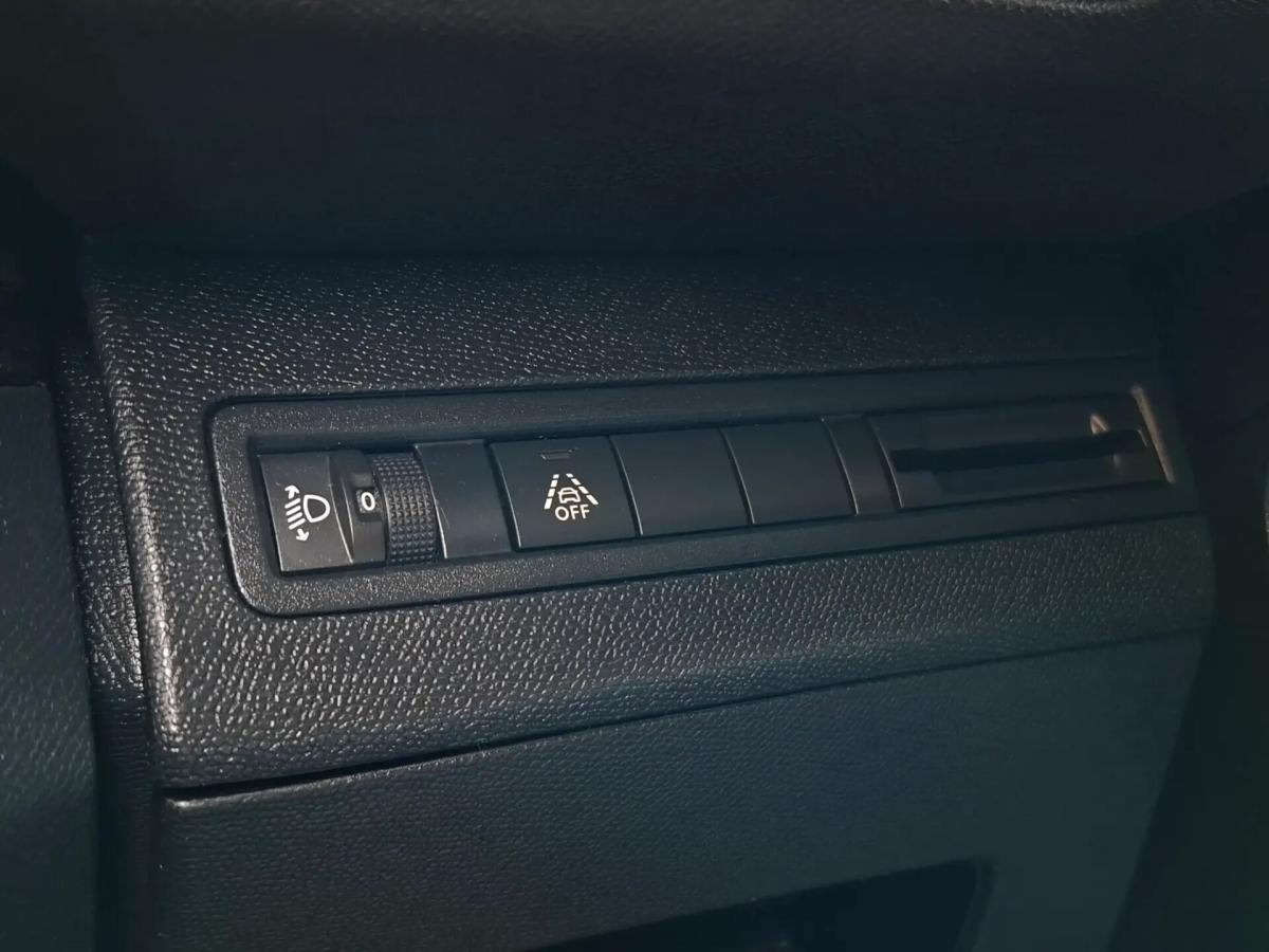 peugeot-3008-2021-diesel-1499cc