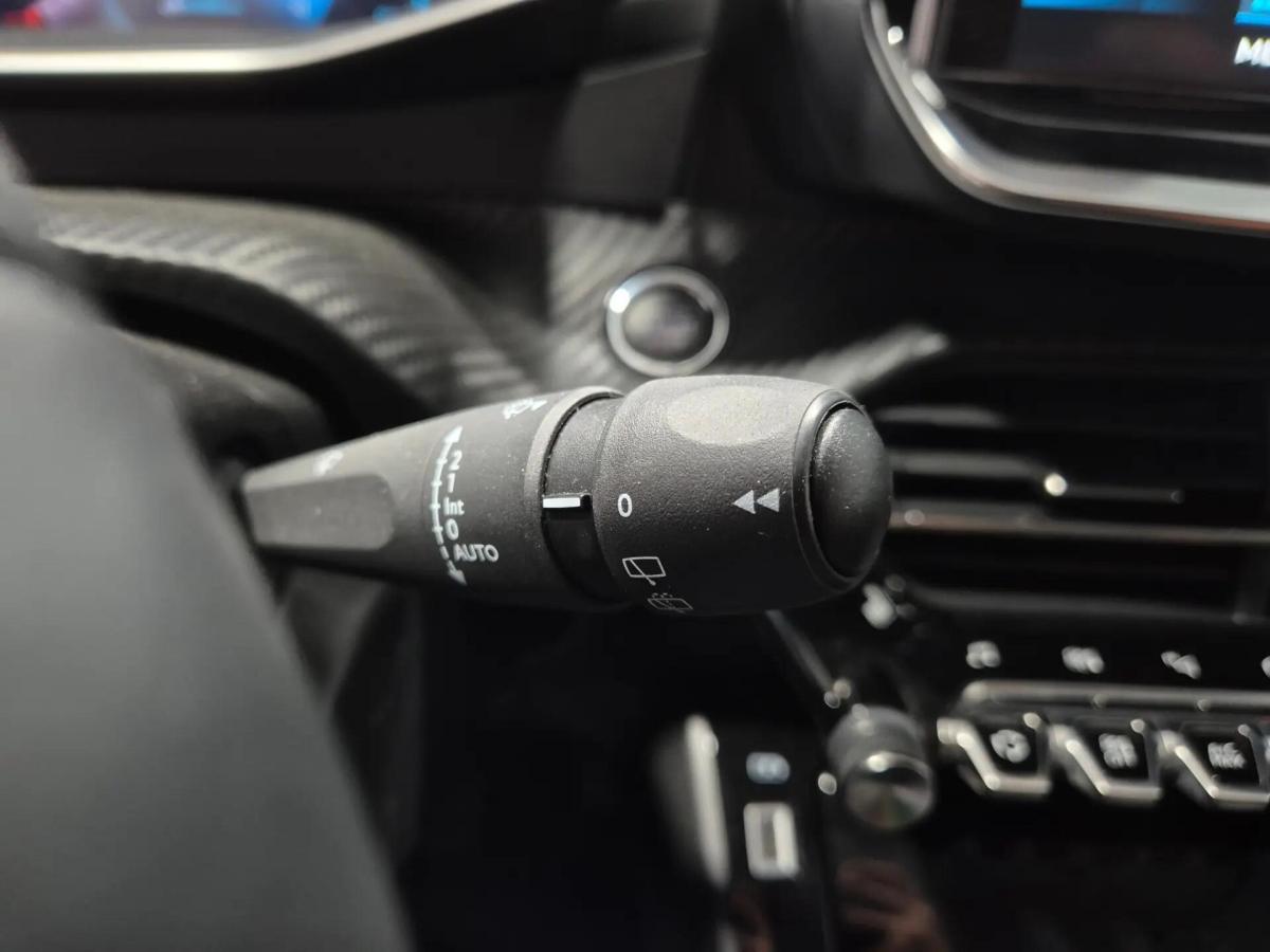 peugeot-208-2022-diesel-1499cc