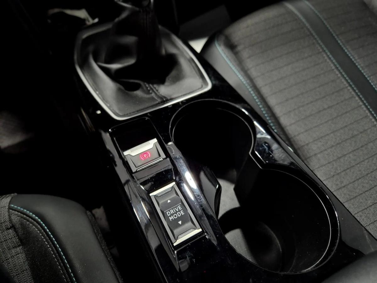 peugeot-208-2022-diesel-1499cc
