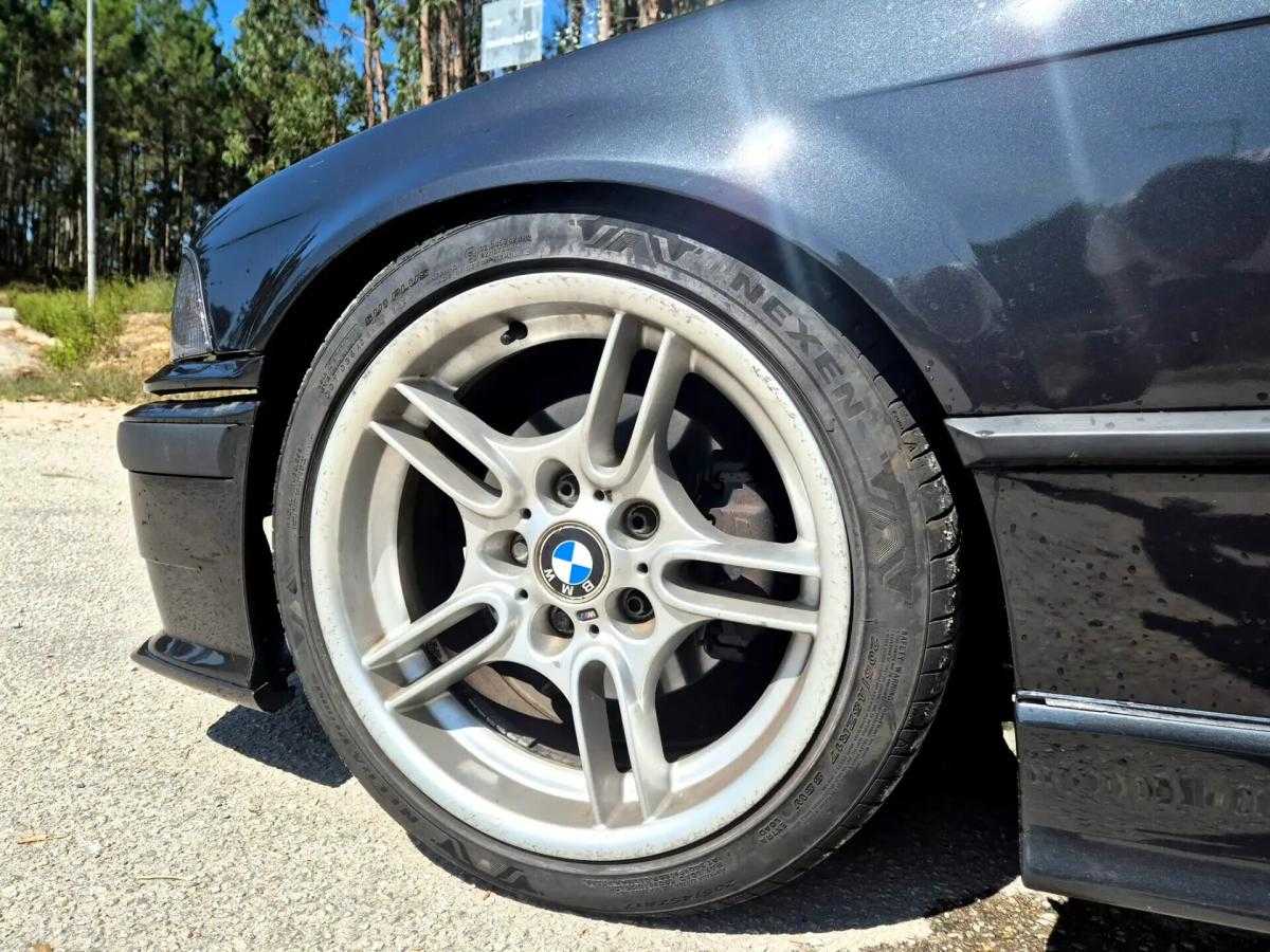 bmw-serie-3-318is-1993-gasolina-1796cc