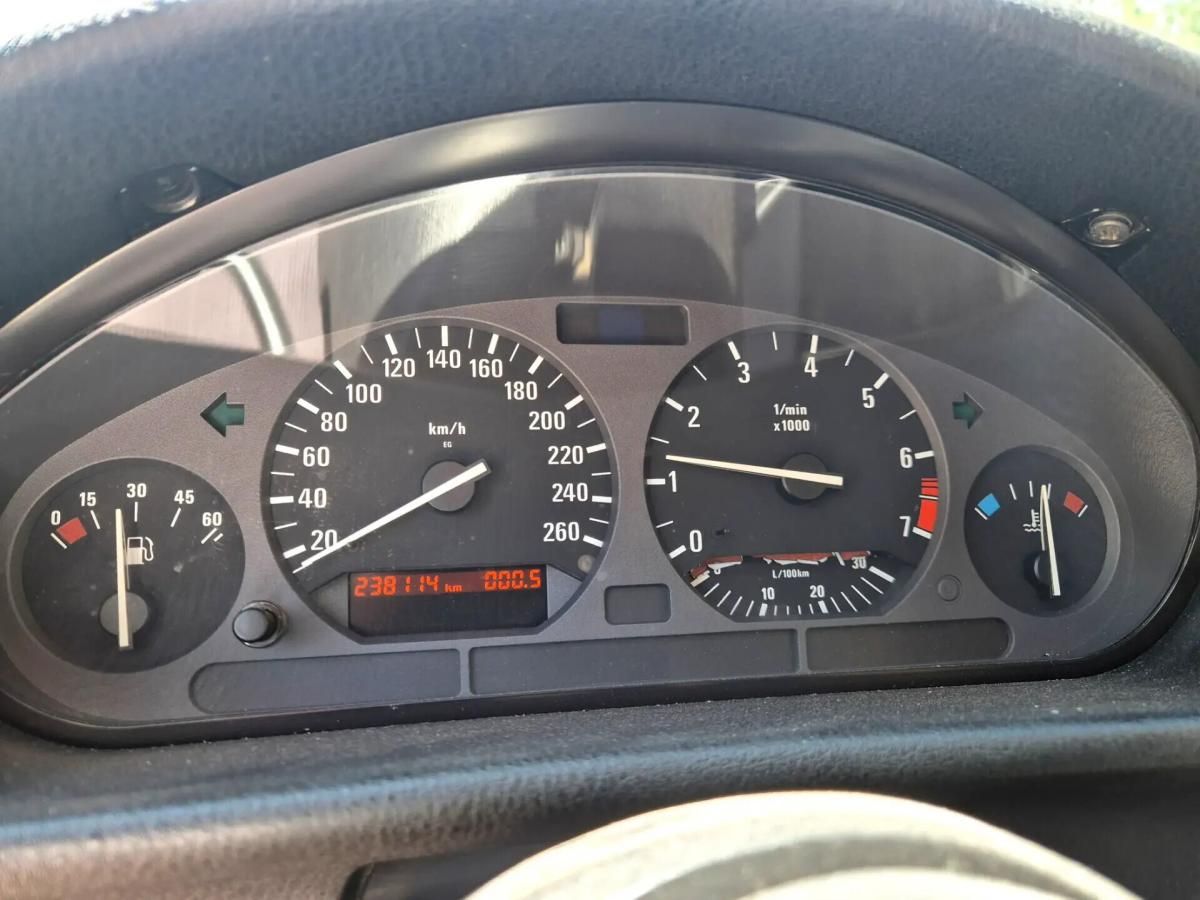 bmw-serie-3-318is-1993-gasolina-1796cc
