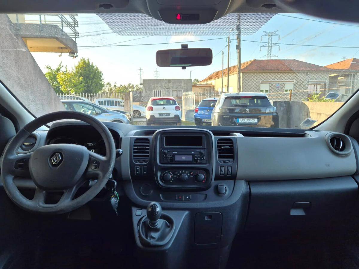 renault-trafic-2015-diesel-1598cc