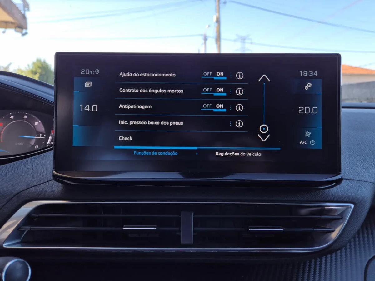 peugeot-3008-2021-diesel-1499cc