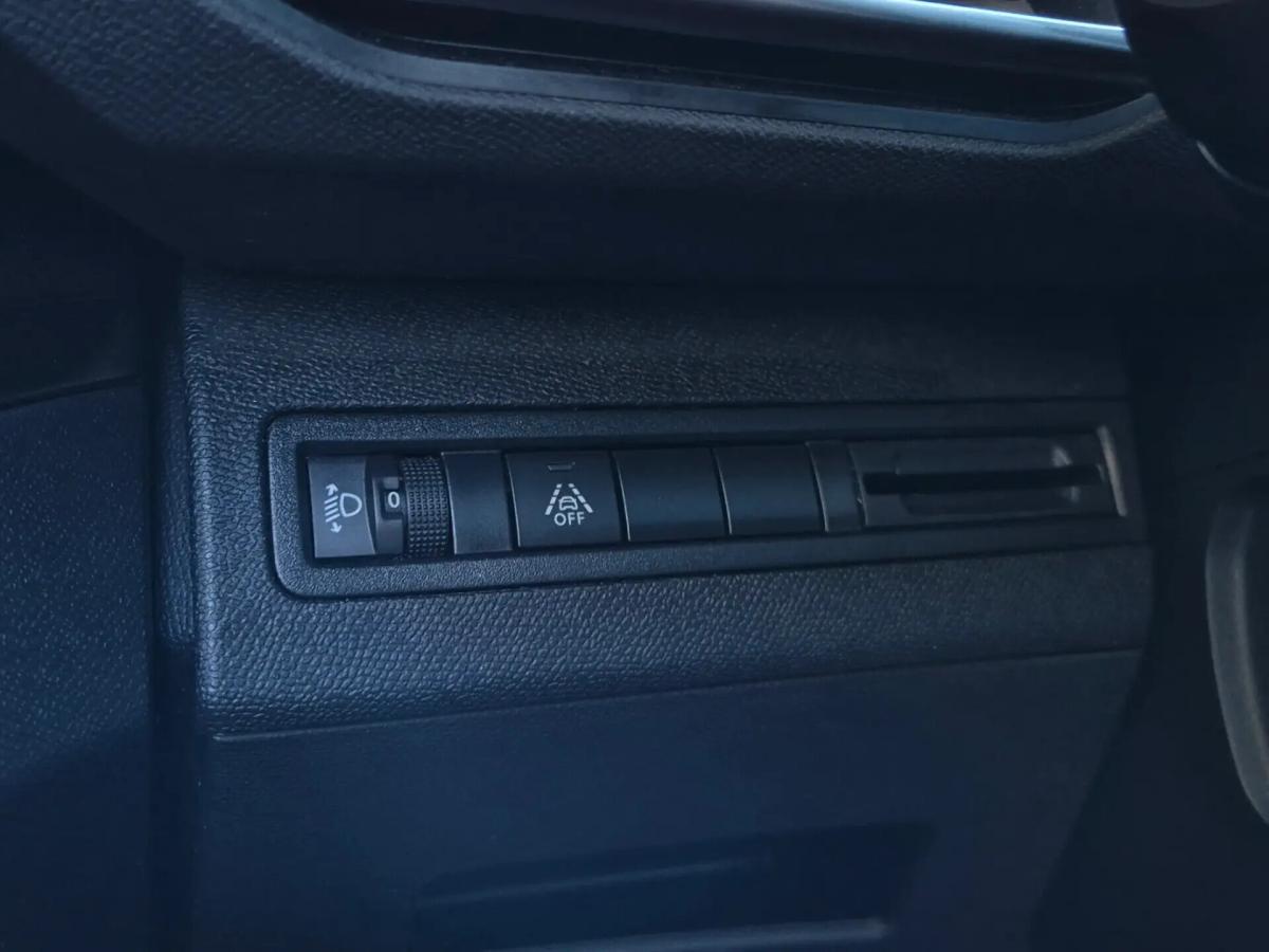 peugeot-3008-2021-diesel-1499cc