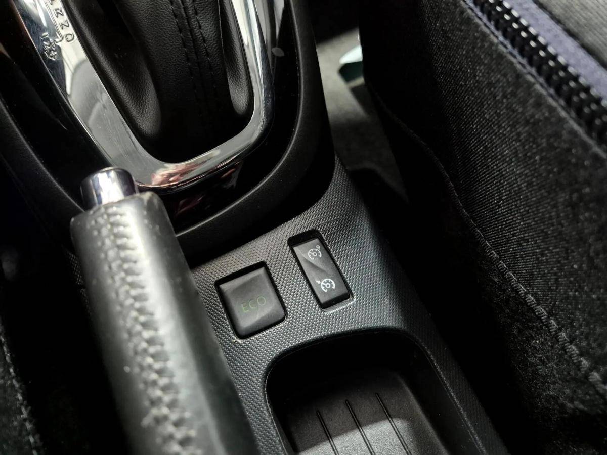 renault-captur-2015-gasolina-1197cc