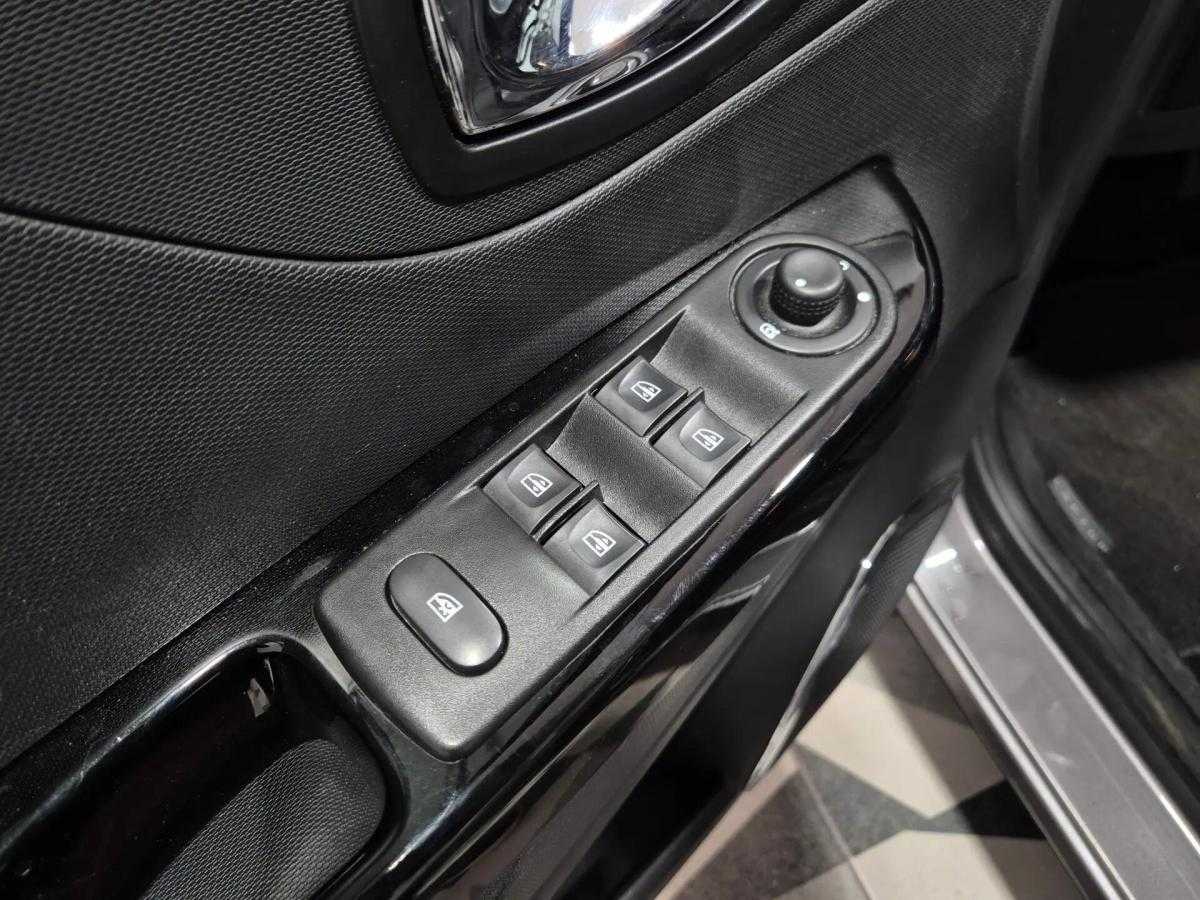 renault-captur-2015-gasolina-1197cc