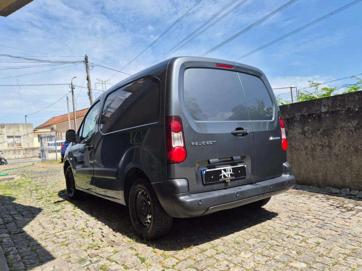 peugeot-partner-2018-diesel-1560cc