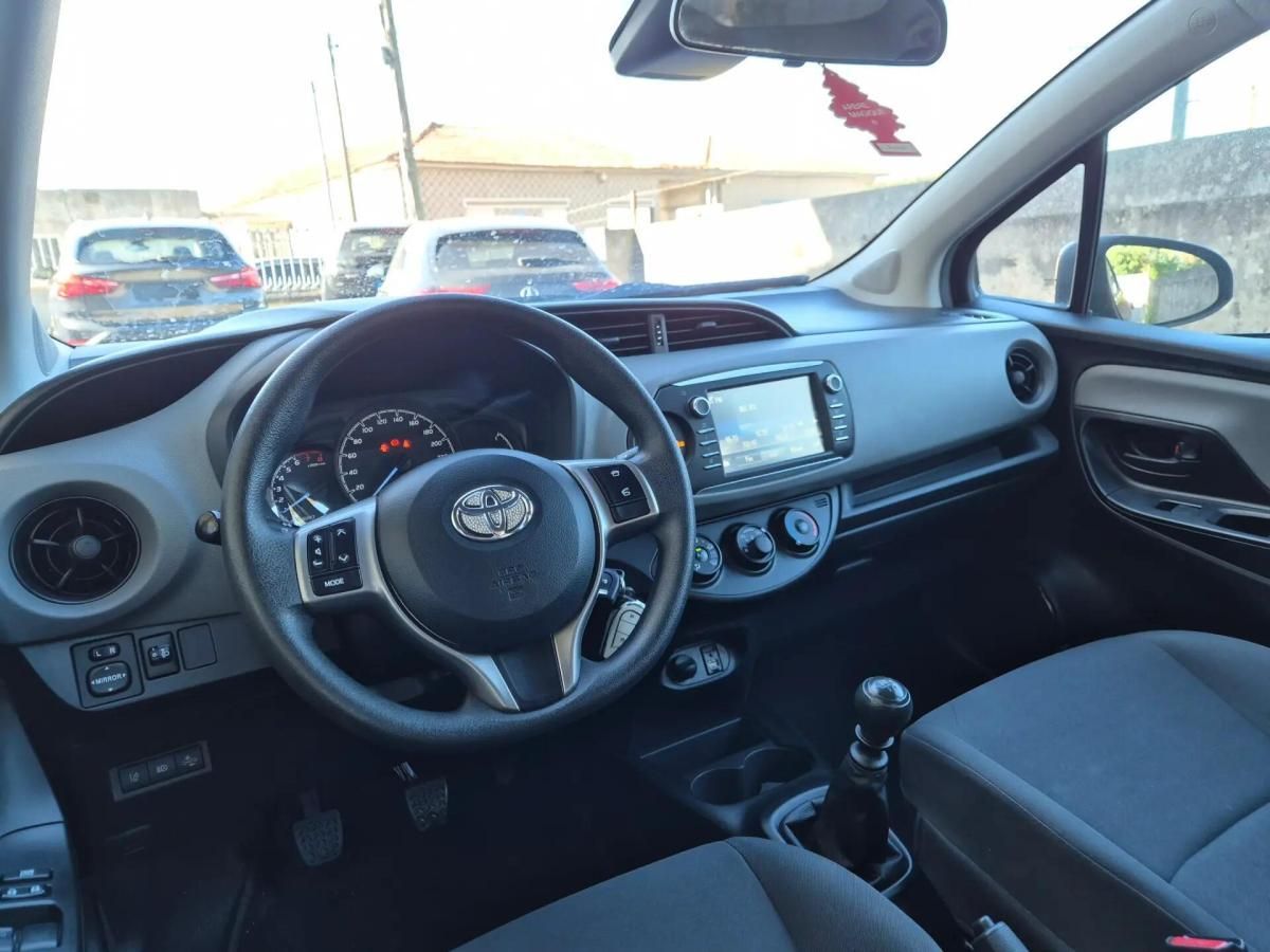 toyota-yaris-2019-gasolina-1496cc