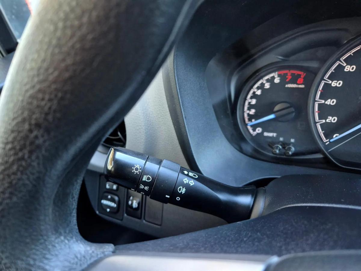 toyota-yaris-2019-gasolina-1496cc