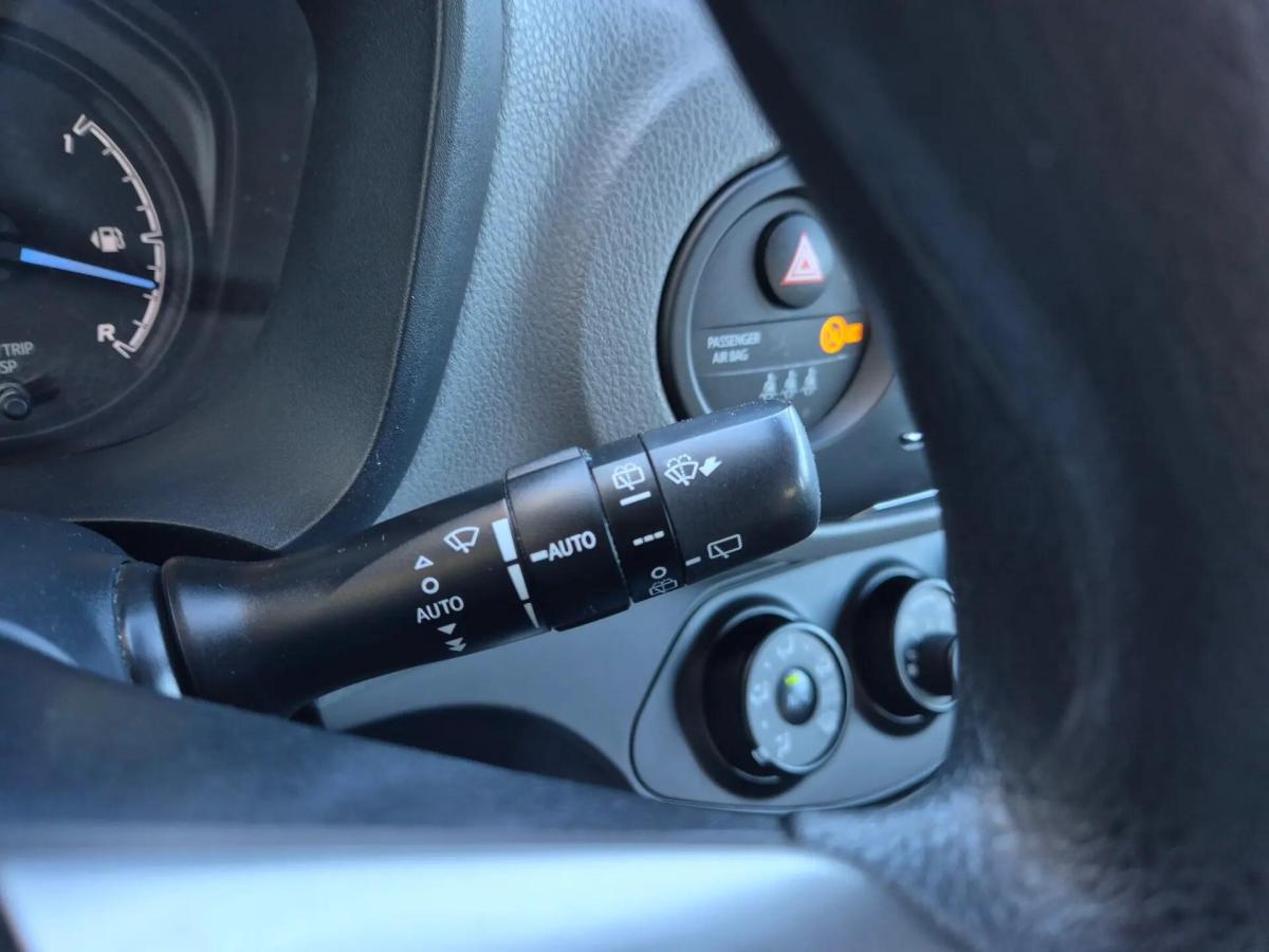 toyota-yaris-2019-gasolina-1496cc