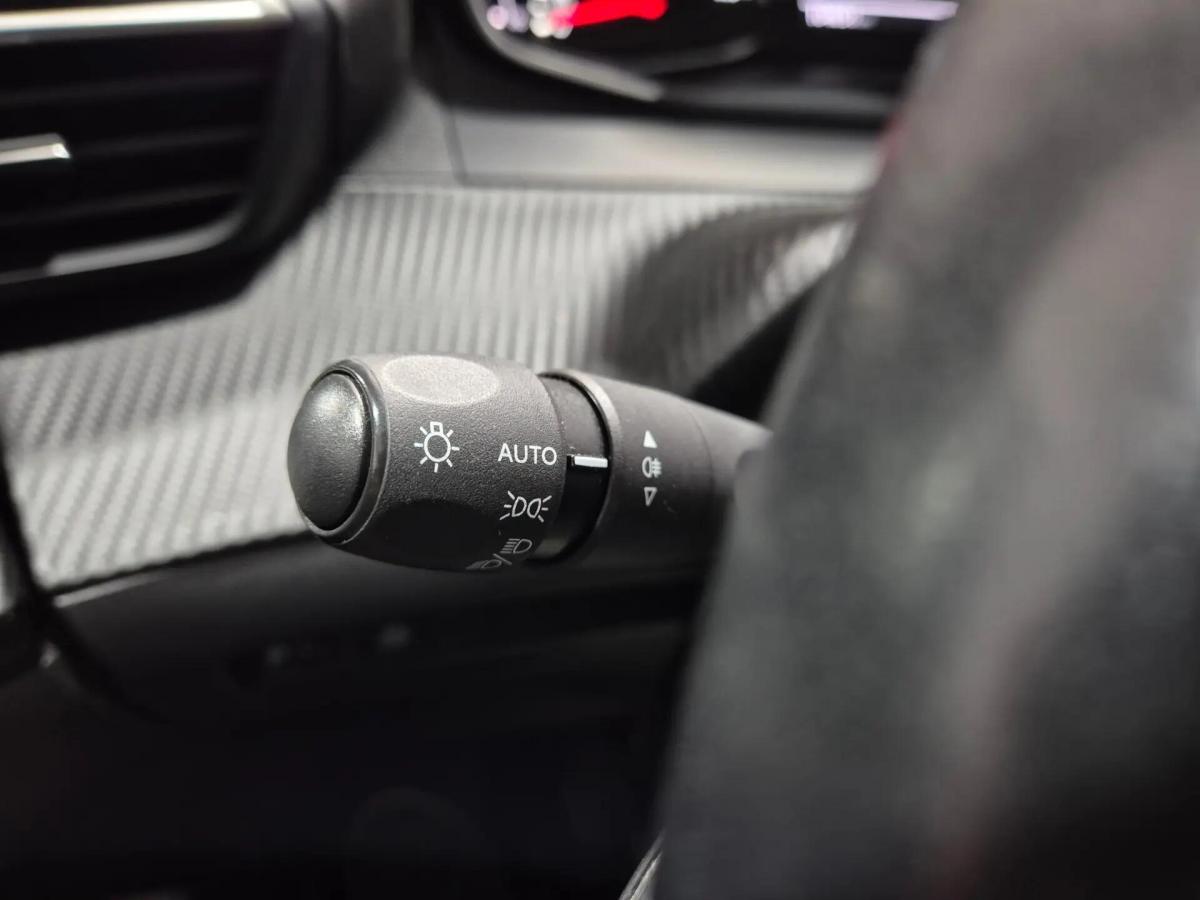 peugeot-2008-2020-diesel-1499cc