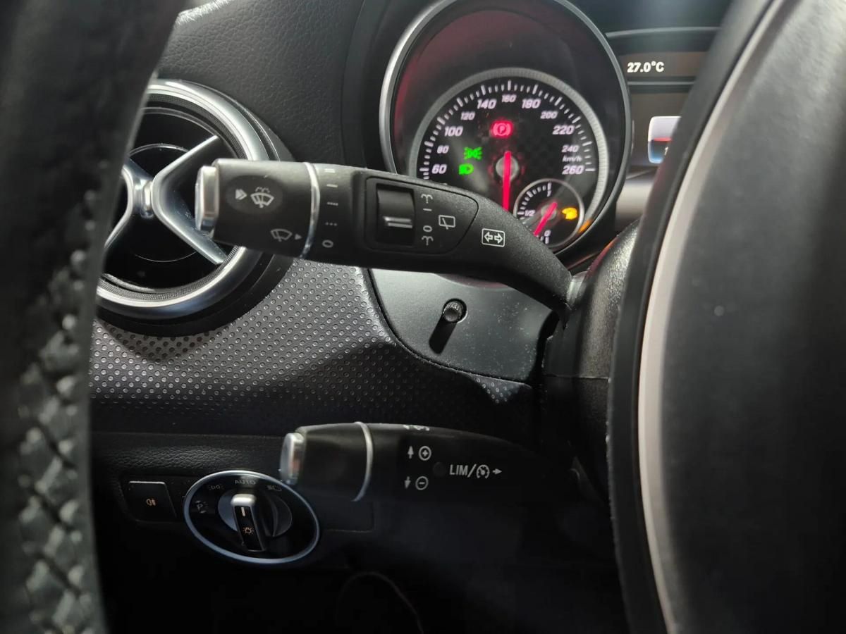 mercedes-benz-classe-a-a-180-d-2017-diesel-1461cc