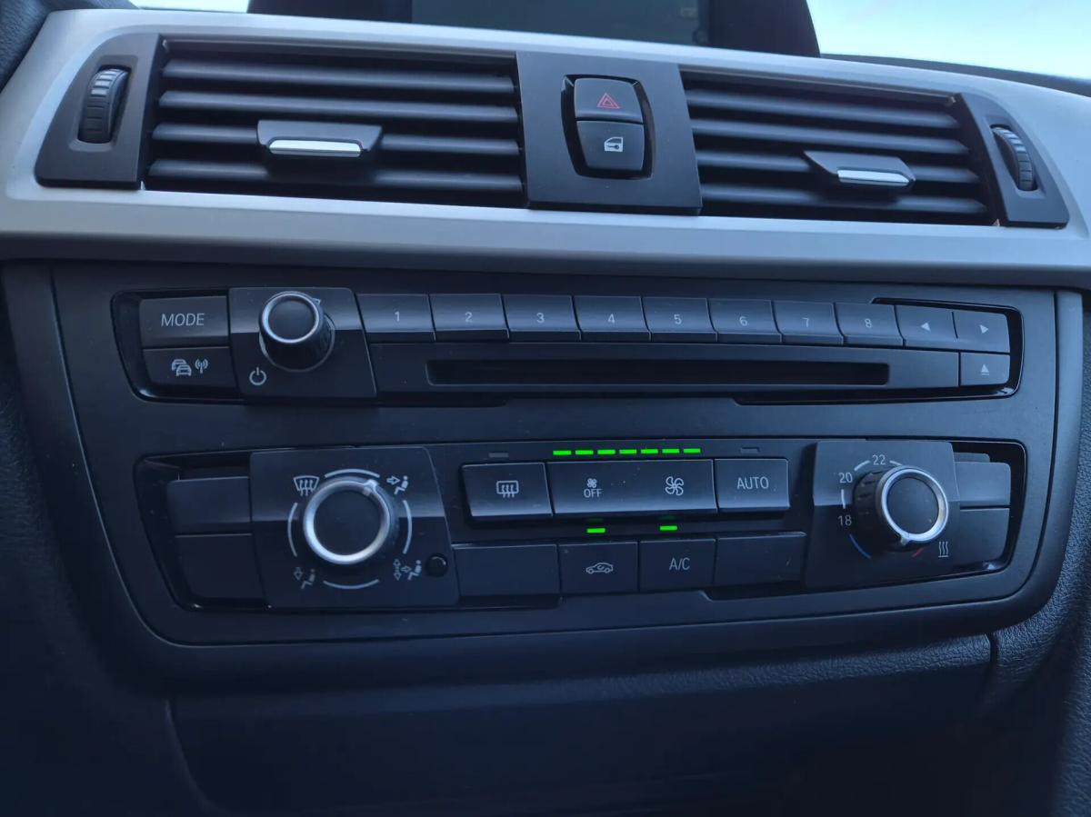 bmw-serie-3-316-d-touring-2014-diesel-1995cc
