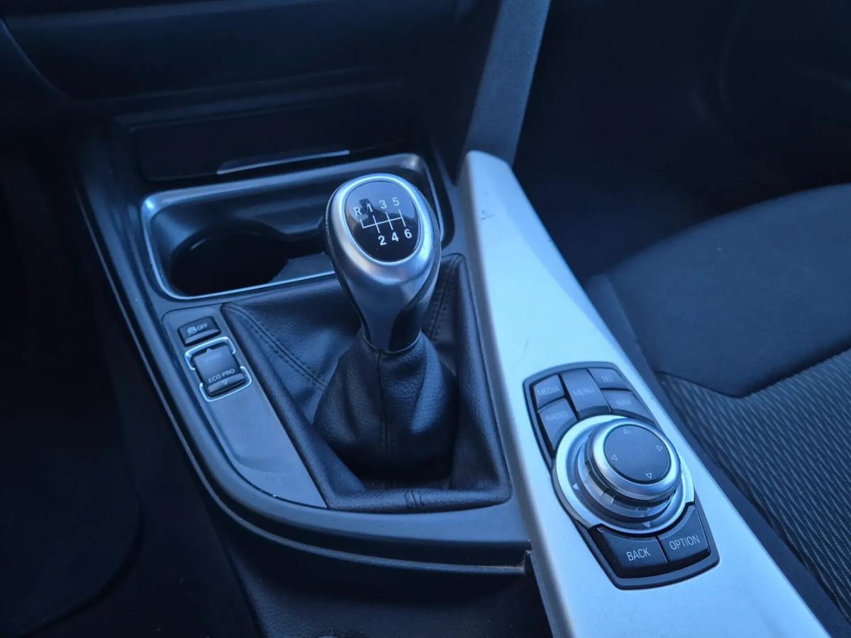 bmw-serie-3-316-d-touring-2014-diesel-1995cc