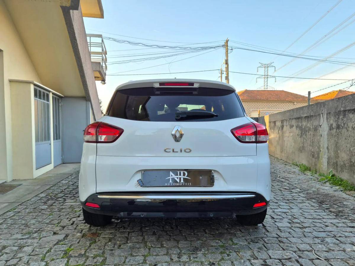 renault-clio-sport-tourer-2018-diesel-1461cc
