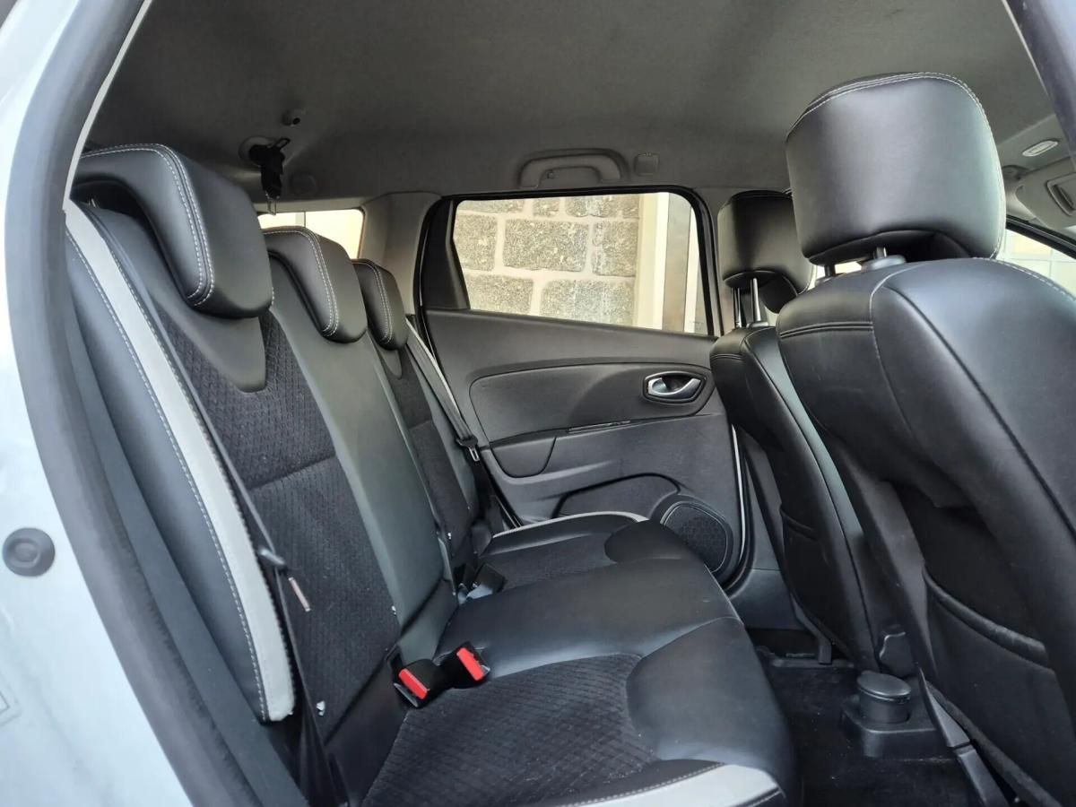 renault-clio-sport-tourer-2018-diesel-1461cc