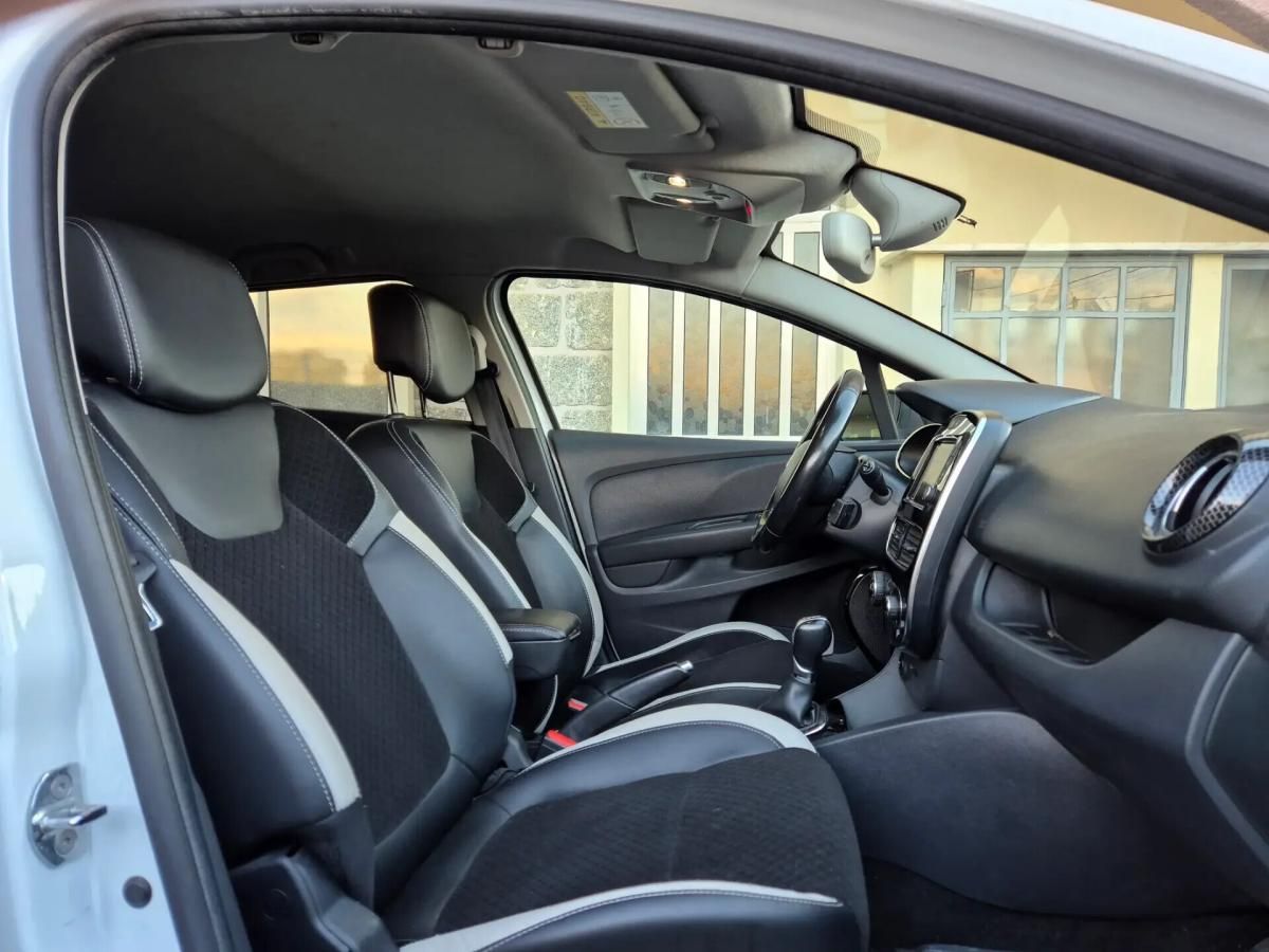 renault-clio-sport-tourer-2018-diesel-1461cc