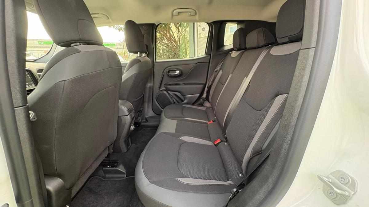 jeep-renegade-1-5-gse-t4-e-hybrid-2024-gasolina-1469cc