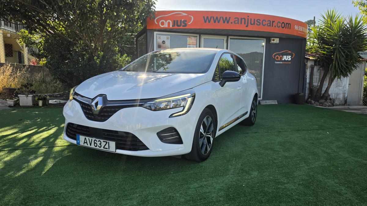 renault-clio-1-0-tce-2023-gasolina-999cc
