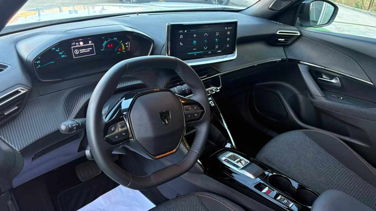peugeot-e-2008-156-2025-eletrico