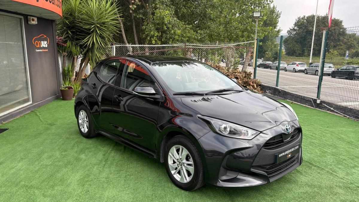 toyota-yaris-1-5-hybrid-2023-gasolina-1490cc