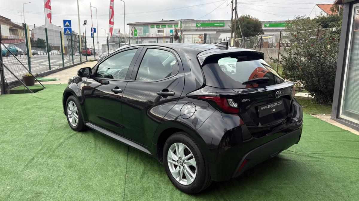 toyota-yaris-1-5-hybrid-2023-gasolina-1490cc