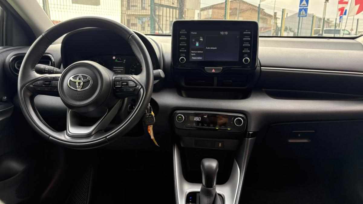 toyota-yaris-1-5-hybrid-2023-gasolina-1490cc