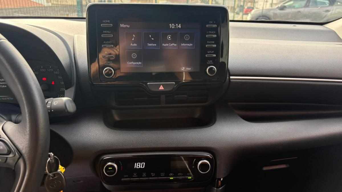 toyota-yaris-1-5-hybrid-2023-gasolina-1490cc