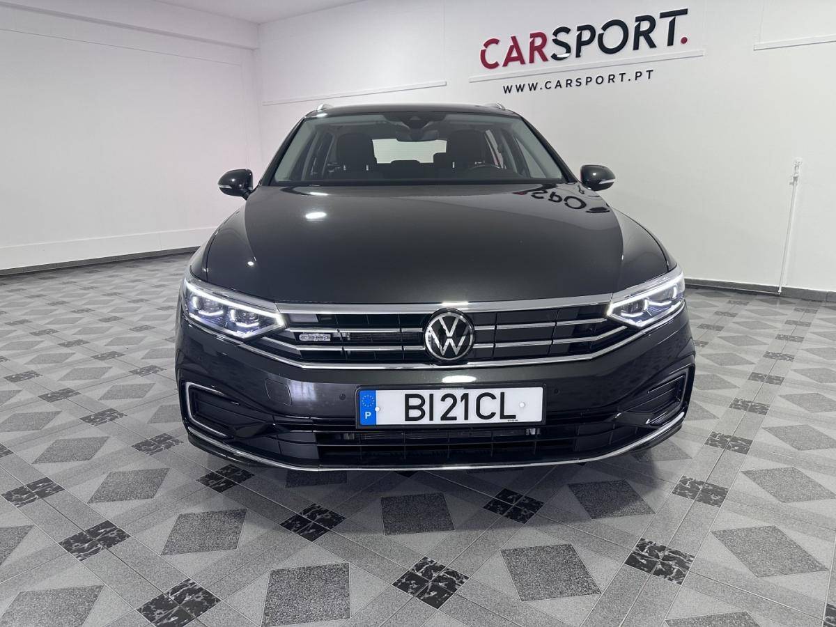 volkswagen-passat-variant-2024-hibrido-1395cc